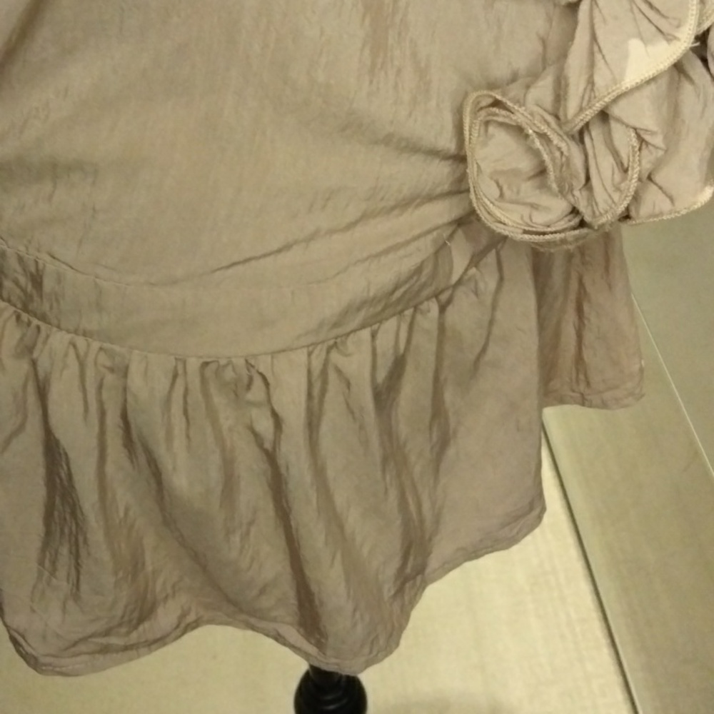 Arden B Ruffle Halter Top Large. Pre-Loved - Picture 5 of 11